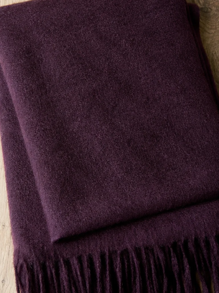 Brushed Wool Scarf fabric and structural detail