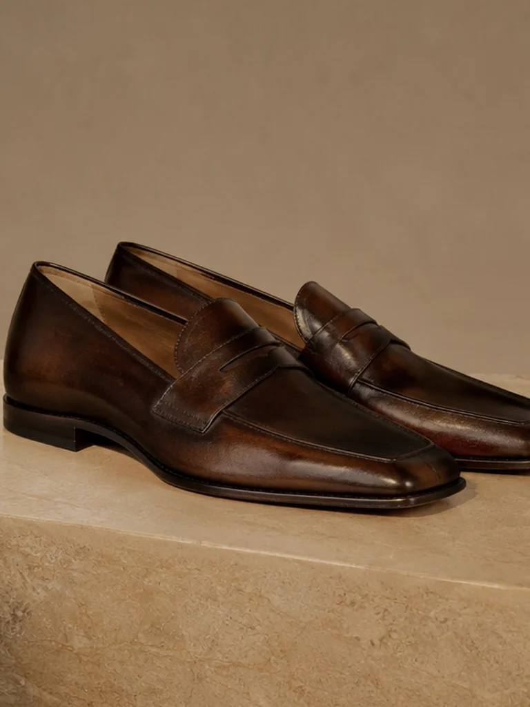 Soft Square Loafer fabric and structural detail